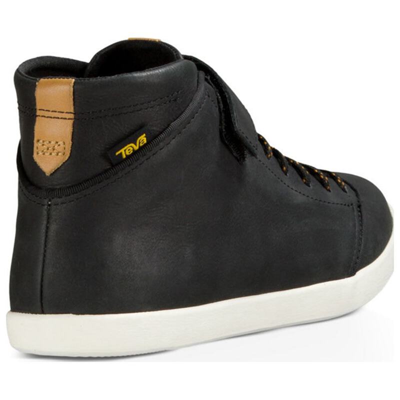 teva willow chukka