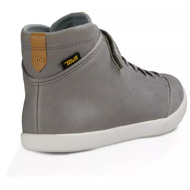 teva willow chukka