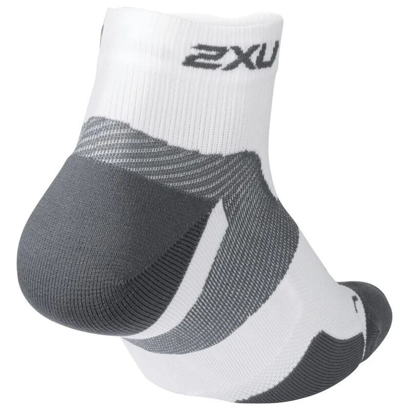 Multiply your performance with the 2XU Vectr compression sock
