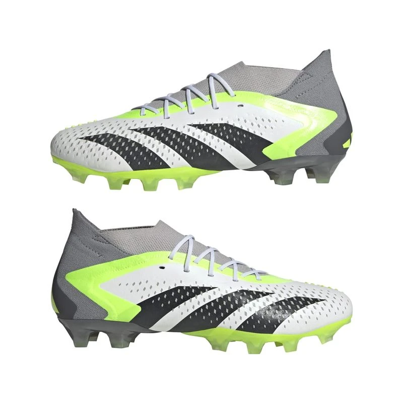 Adidas Scarpe da calcio con tacchetti a vite Predator Accuracy.1 AG B