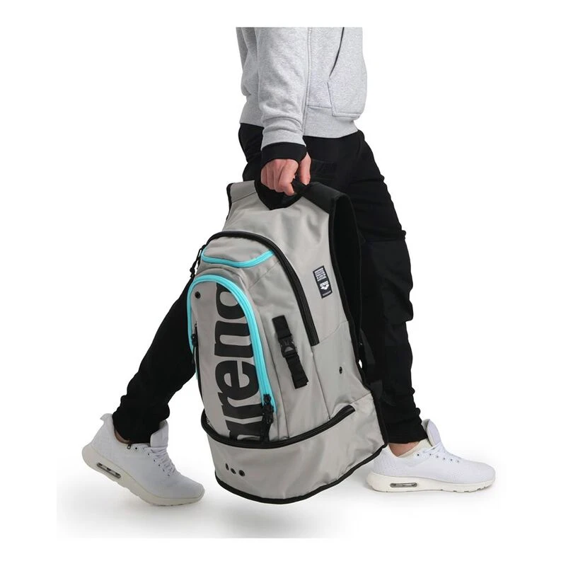 Arena Mochila Grande Fastpack 3.0 40L (Gris
