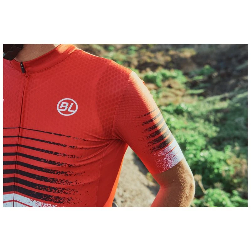 Maillot Nova Rouge - Björka : Tout l'équipement du cycliste