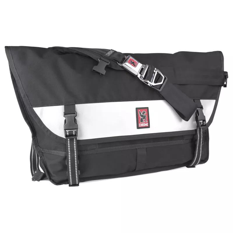 Chrome Metropolis 40L Messenger Bag Black White Sportpursuit