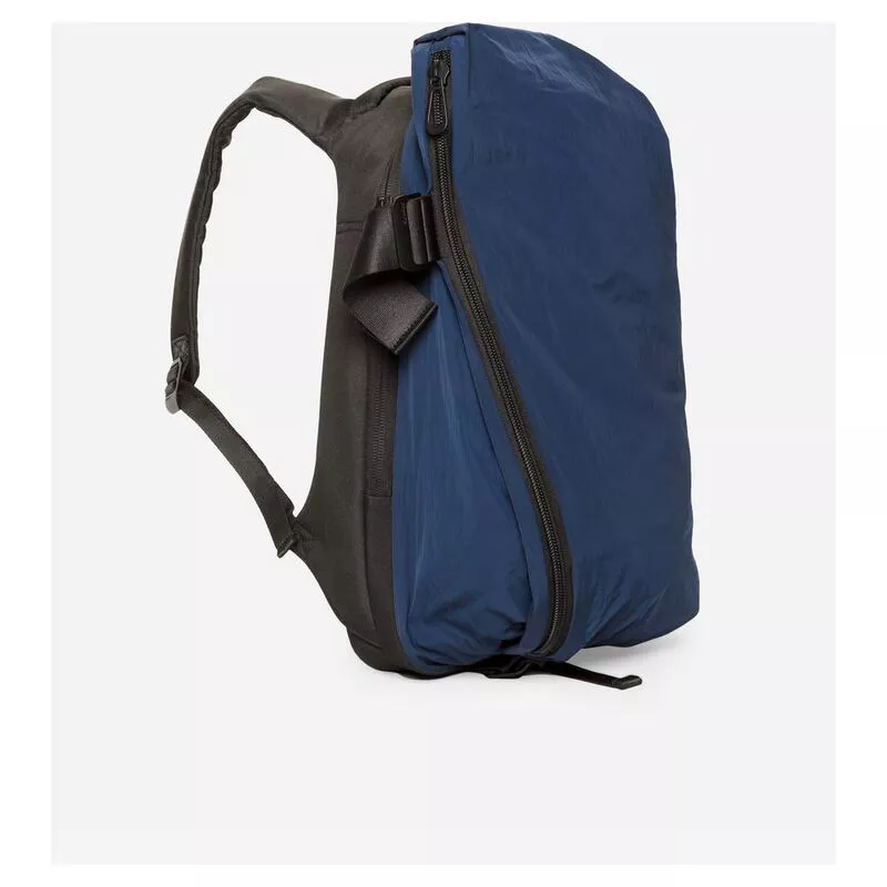Cote & Ciel Isar Memory Tech Backpack (Black/Blue) | Sportpursuit.com