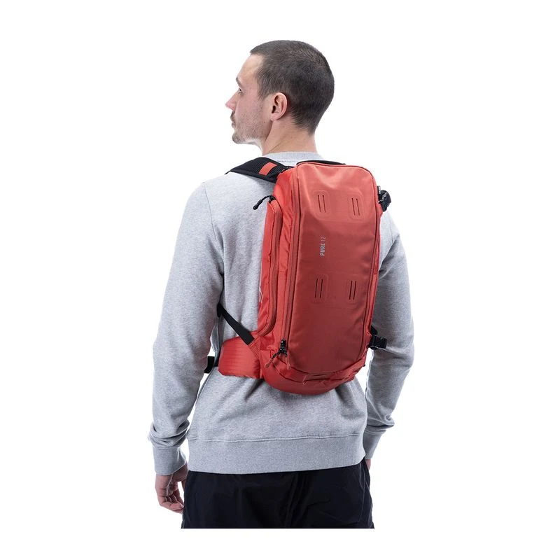 Cube Pure 12 Daysack (Red) | Sportpursuit.com