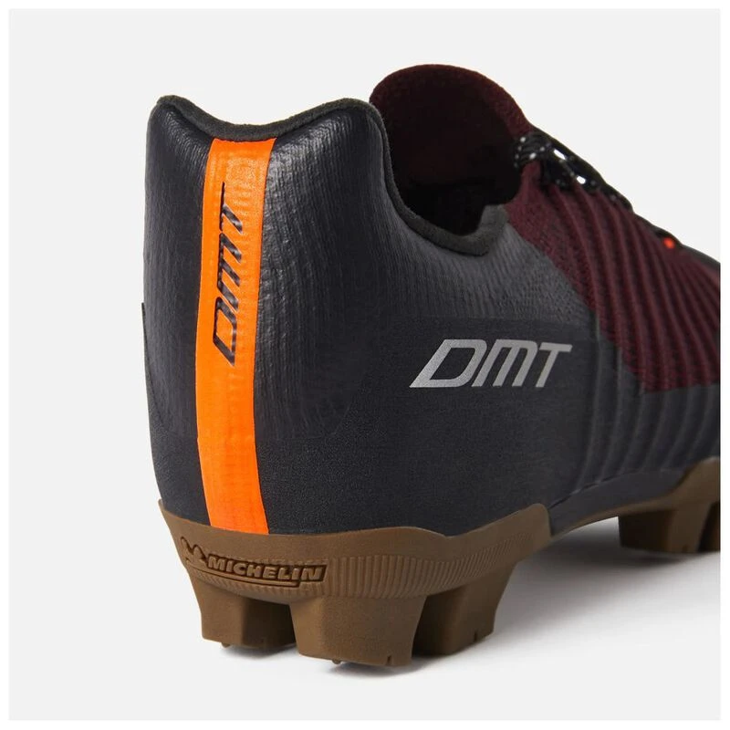 DMT Chaussures Gravel GK1 (Noir/Bordeaux) | privatesportshop.fr