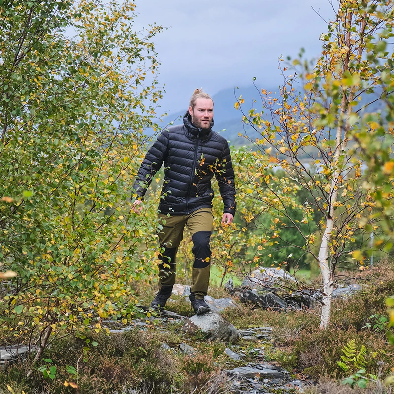 Fjern Mens Arktis II Down Hooded Jacket (Stealth) | Sportpursuit.com