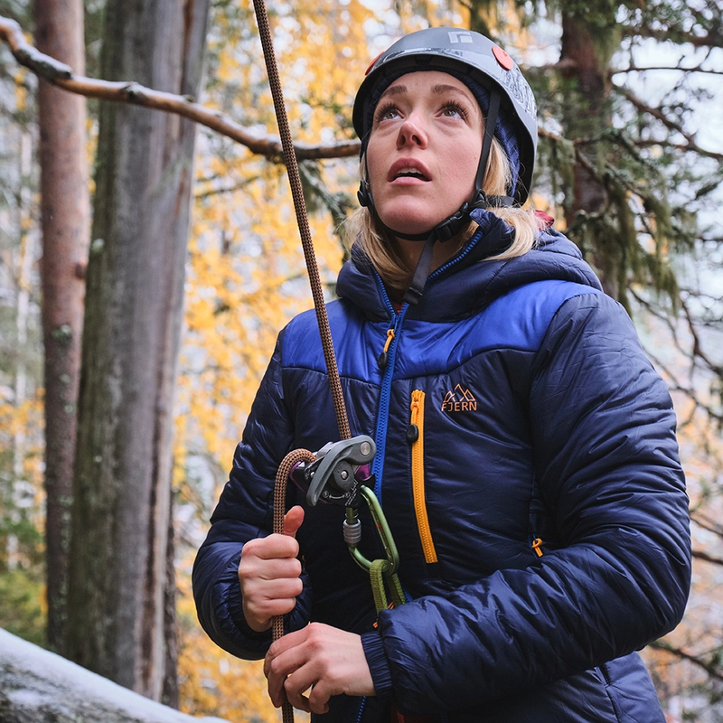 Fjern Womens Husly Insulated Belay Jacket Navy Electric Sportpursu