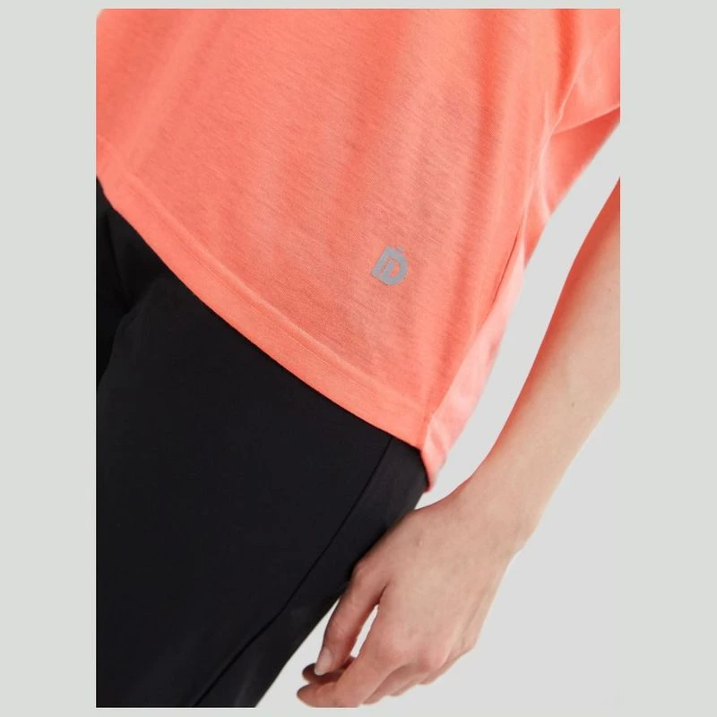 Fundango Womens Rush T Shirt Coral Sportpursuit