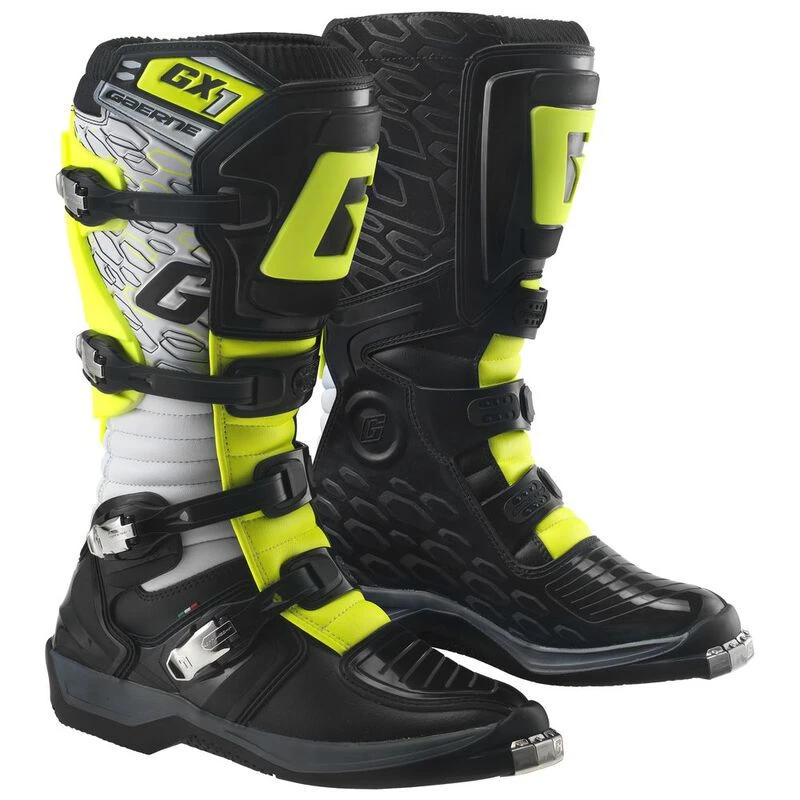 Lofting gore sales buckle boot