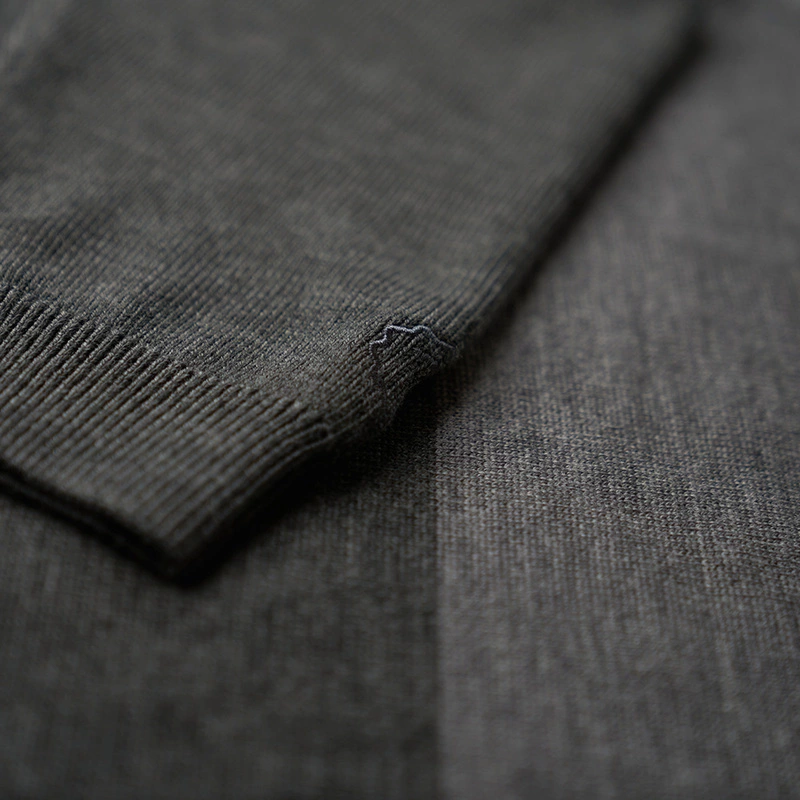 Isobaa Mens Merino Block Stripe Sweater (Smoke/Grey/Charcoal) | Sportp
