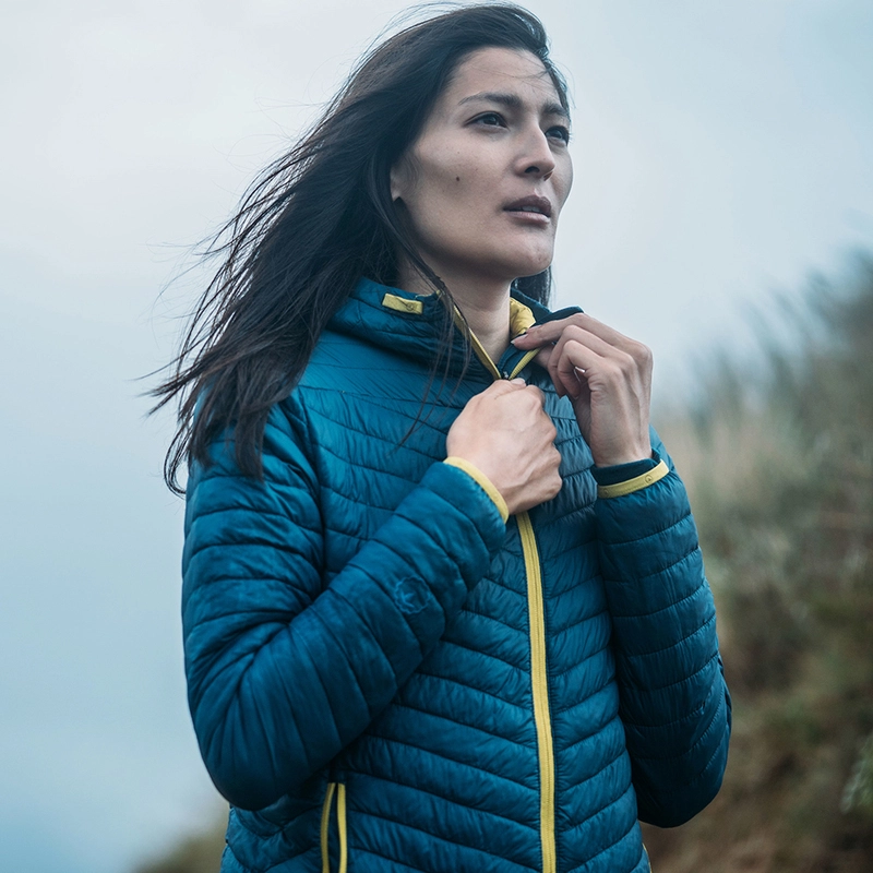 Isobaa Womens Merino Wool Insulated Jacket Petrol Lime Sportpursui