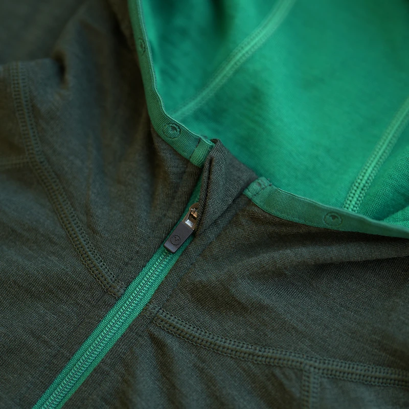 ISOBAA Mens Merino 200 Zip Neck Hoodie Forest Sportpursuit