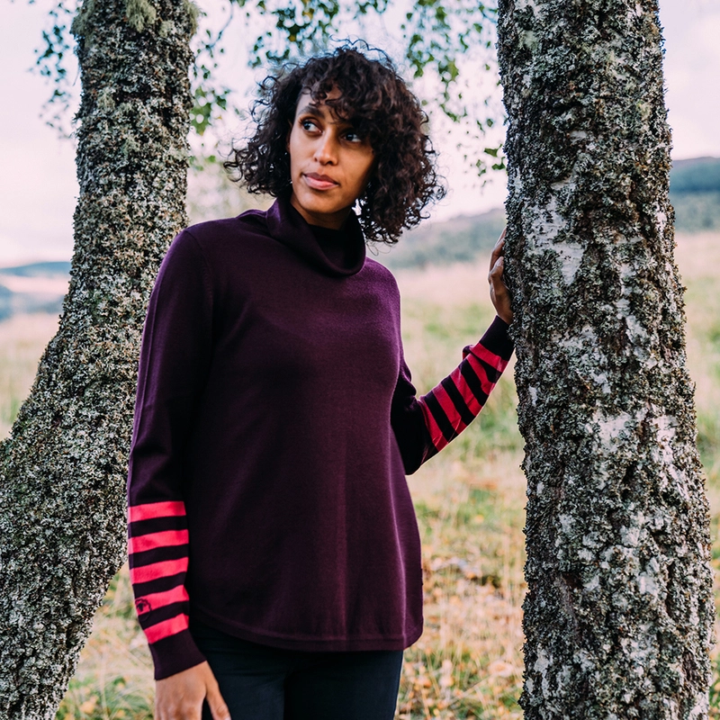Black and red striped turtleneck clearance