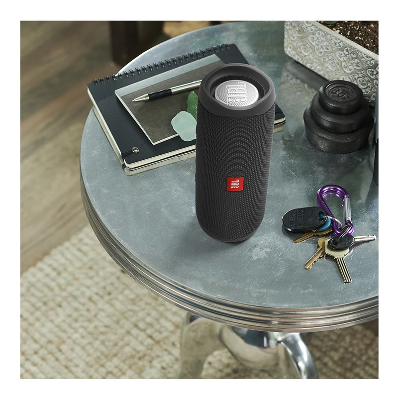 JBL Flip 5 Speaker (Black) | Sportpursuit.com