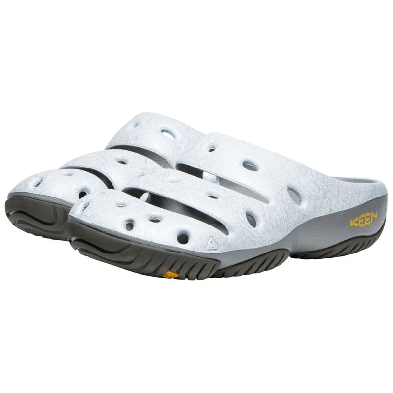 Keen Mens Yogui Arts Sandals (Hawaii Flowers Silver) | Sportpursuit.co