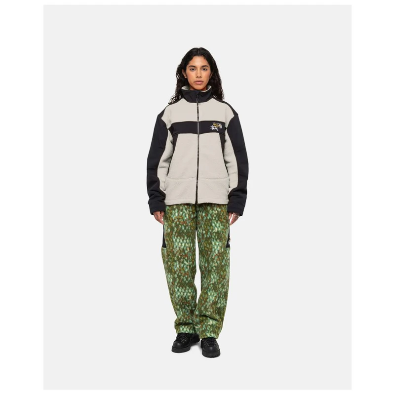 STÜSSY & MOUNTAIN HARDWEAR MountainHardwear_Jul25-