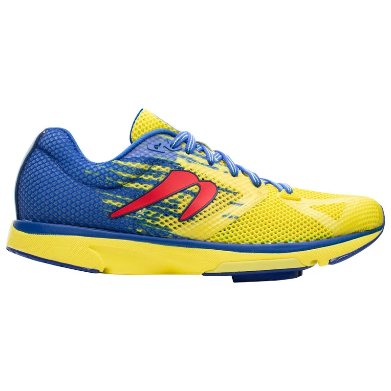 Tenis top newton distance