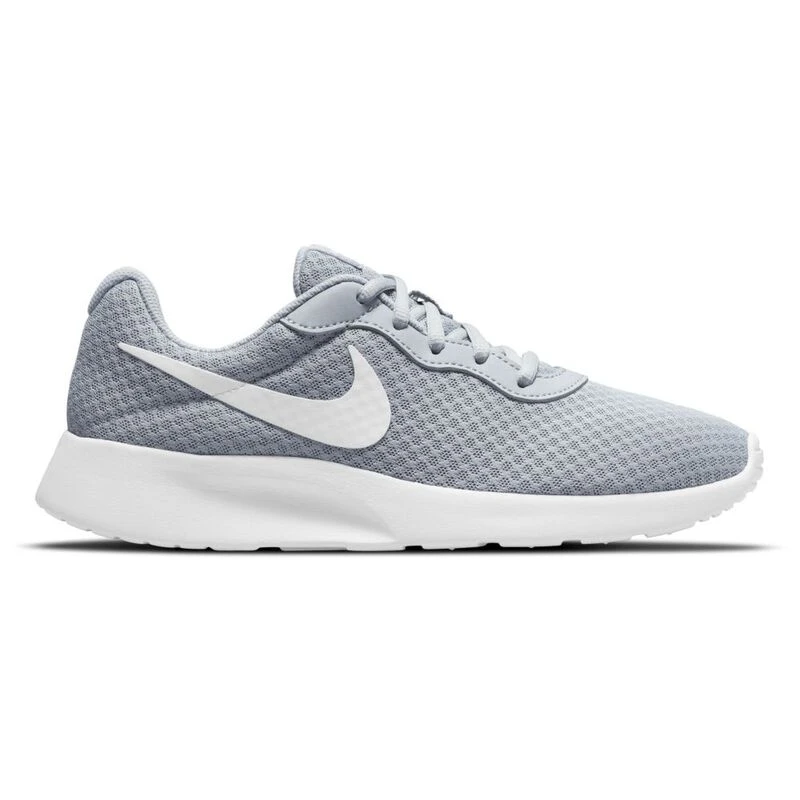 Nike women's tanjun se lifestyle shoes shop