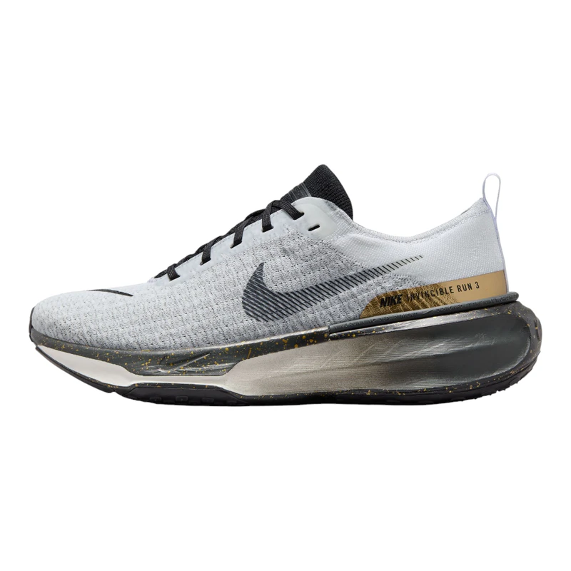 Nike ZoomX Invincible RN 3 オリンピックと2足セット Nike ZoomX Invincible RN 3 オリンピックと2足セット Nike