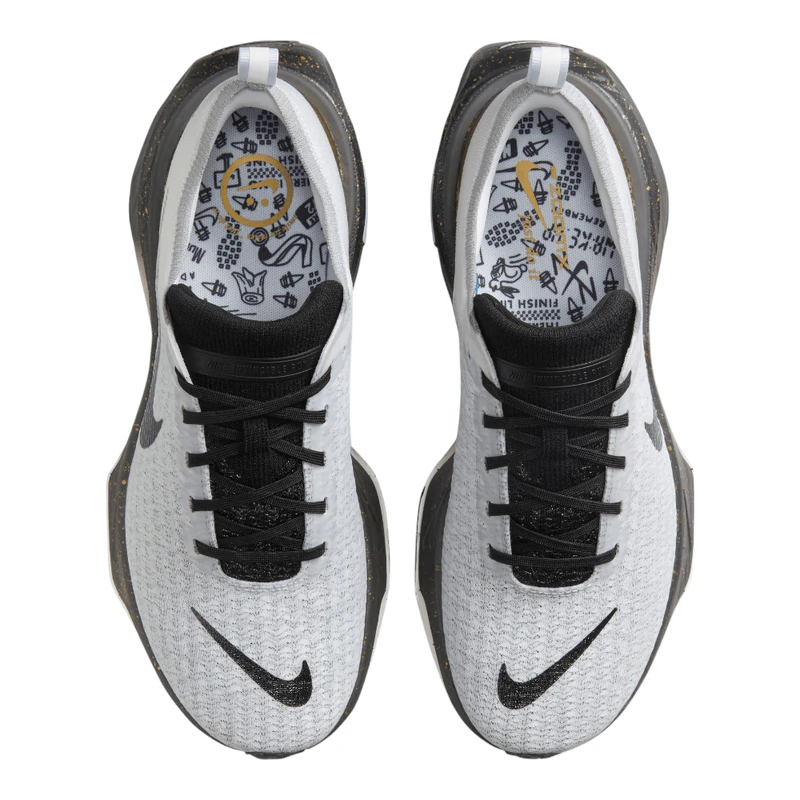 Nike ZoomX Invincible RN 3 オリンピックと2足セット Nike ZoomX Invincible RN 3 オリンピックと2足セット Nike