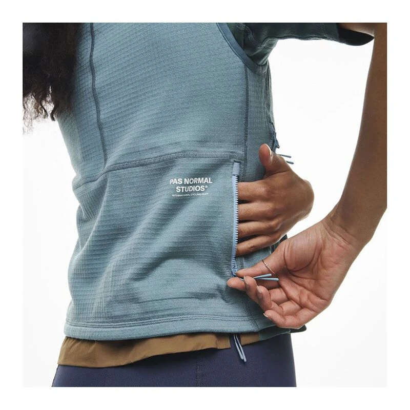 Pas Normal Studios Womens Escapism Performance Gilet (Blue) | Sportpur