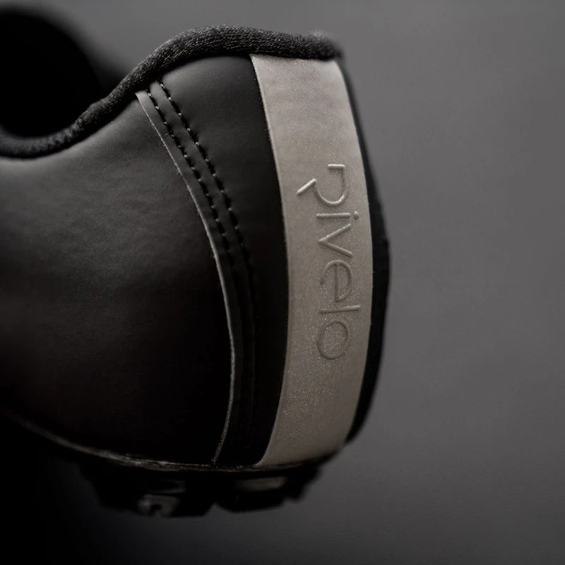 Rivelo Whinlatter Carbon Cycling Shoes (Black/White) Sportpursuit.co