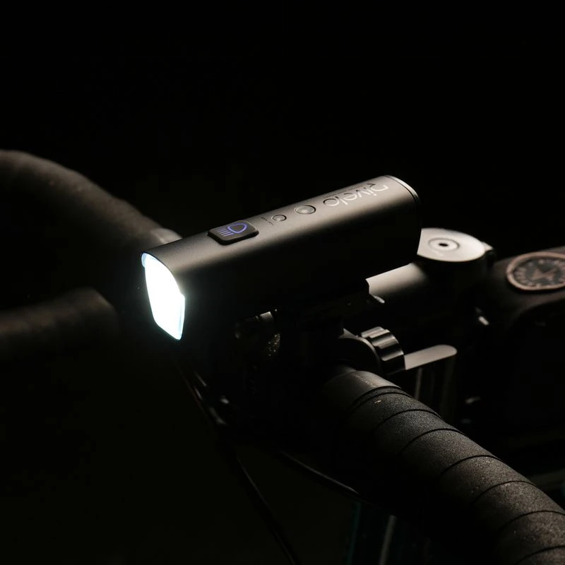 Rivelo Assynt 1000 Smart Front Bike Light Black Sportpursuit