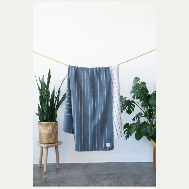 Rumpl Jacquard Merino Softwool Blanket (Pacific/Arches) Sportpursuit