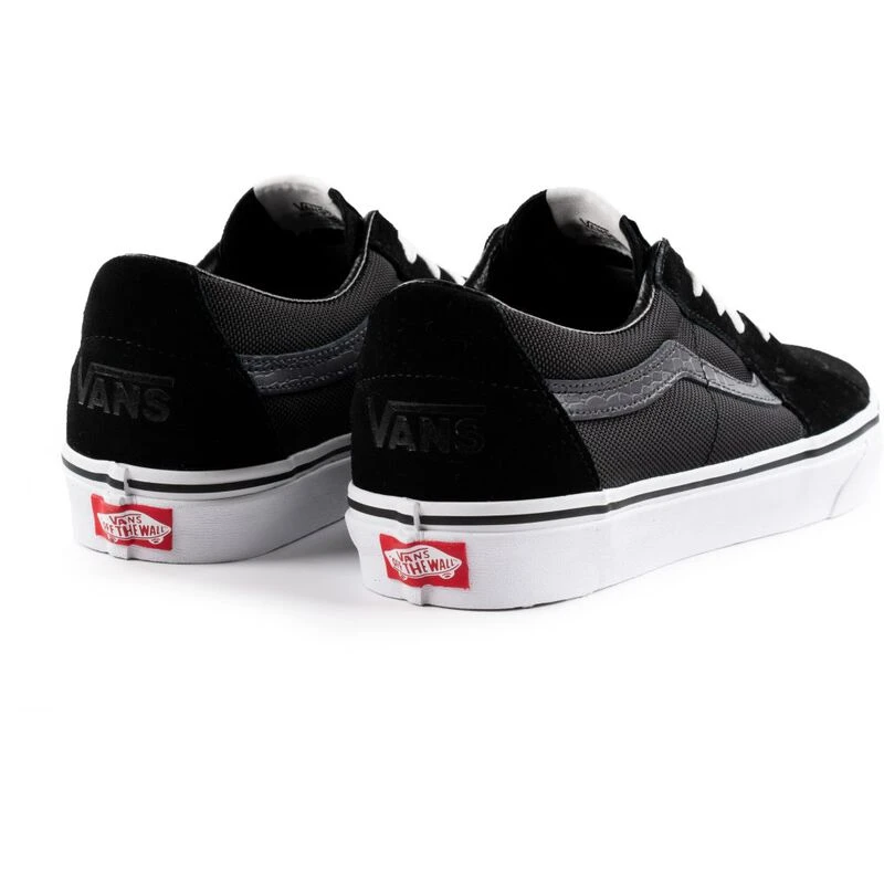 Low top vans black store