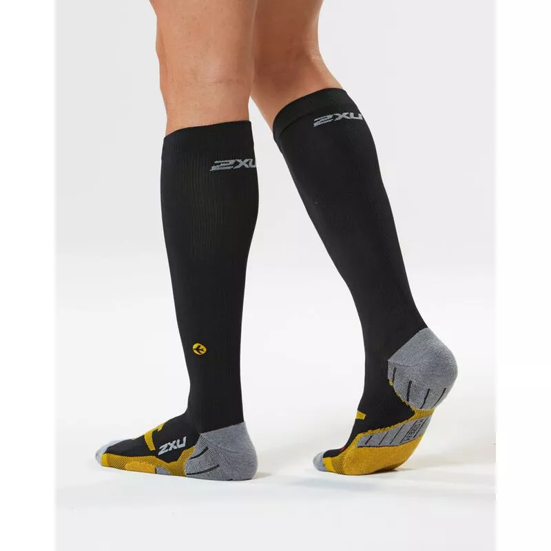 2XU Mens Flight Compression Socks (Black/Yellow)
