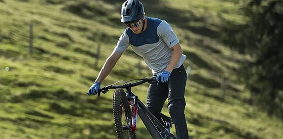 100% en vente privée chez PRIVATESPORTSHOP