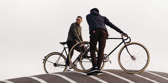 AU-DELA DU VELO en vente flash chez PRIVATESPORTSHOP