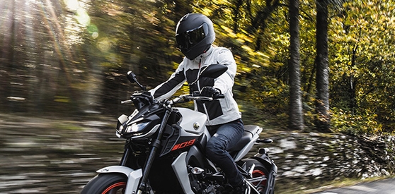 IXON en vente privée chez SPORTPURSUIT